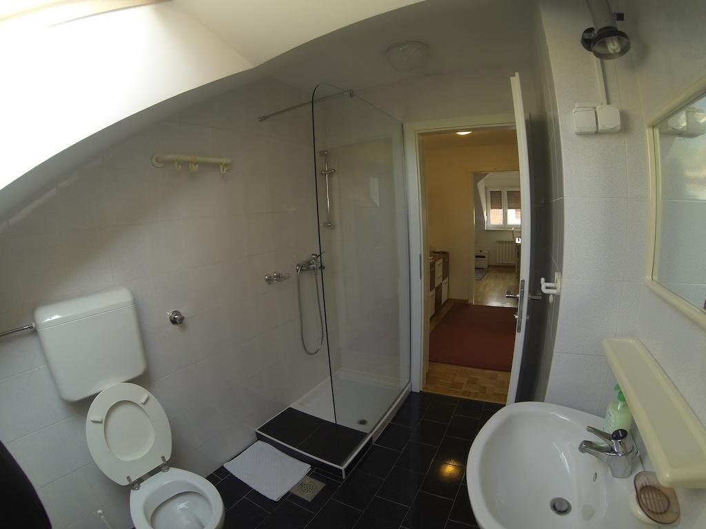 Rooms & Apartment Mira G. Postojna Pokoj fotografie