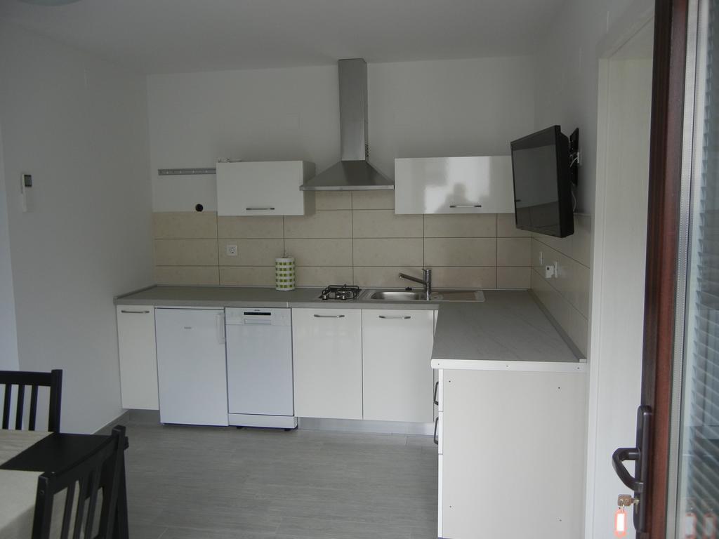 Rooms & Apartment Mira G. Postojna Exteriér fotografie